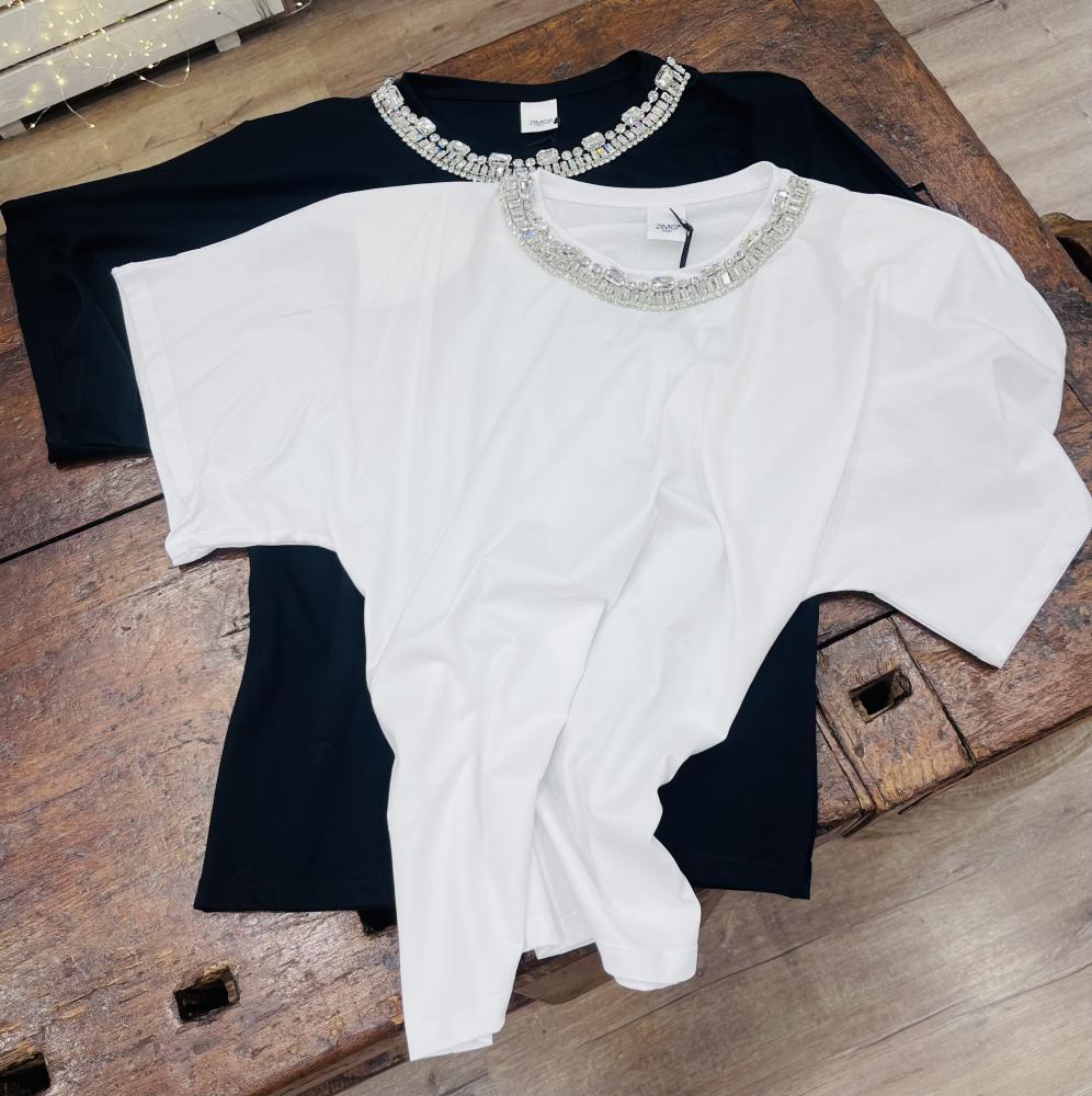 T-shirt collana