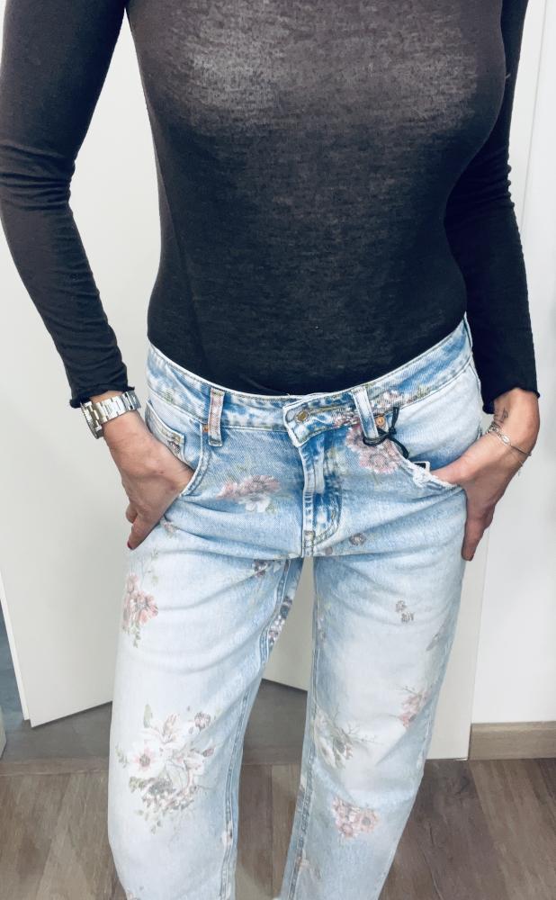 Jeans fiori