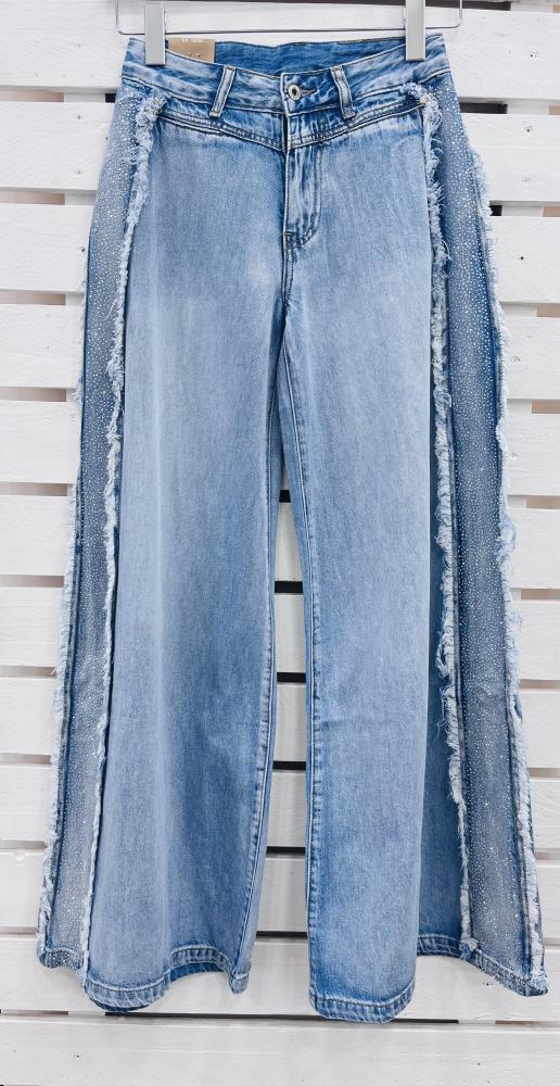 Jeans banda strass