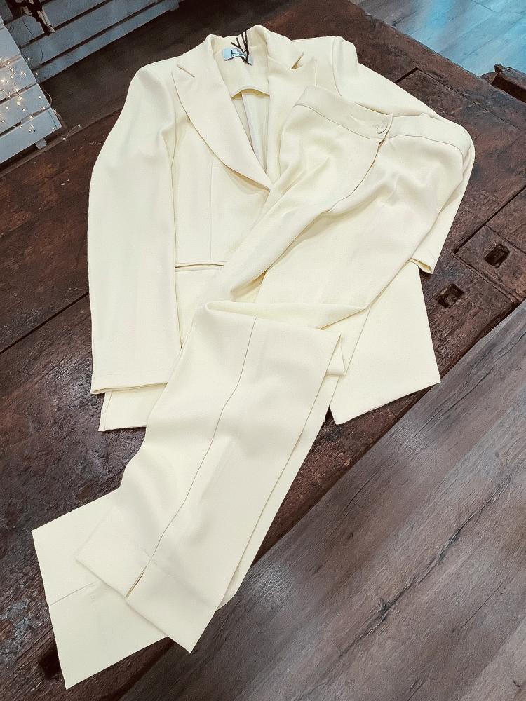 Tailleur 