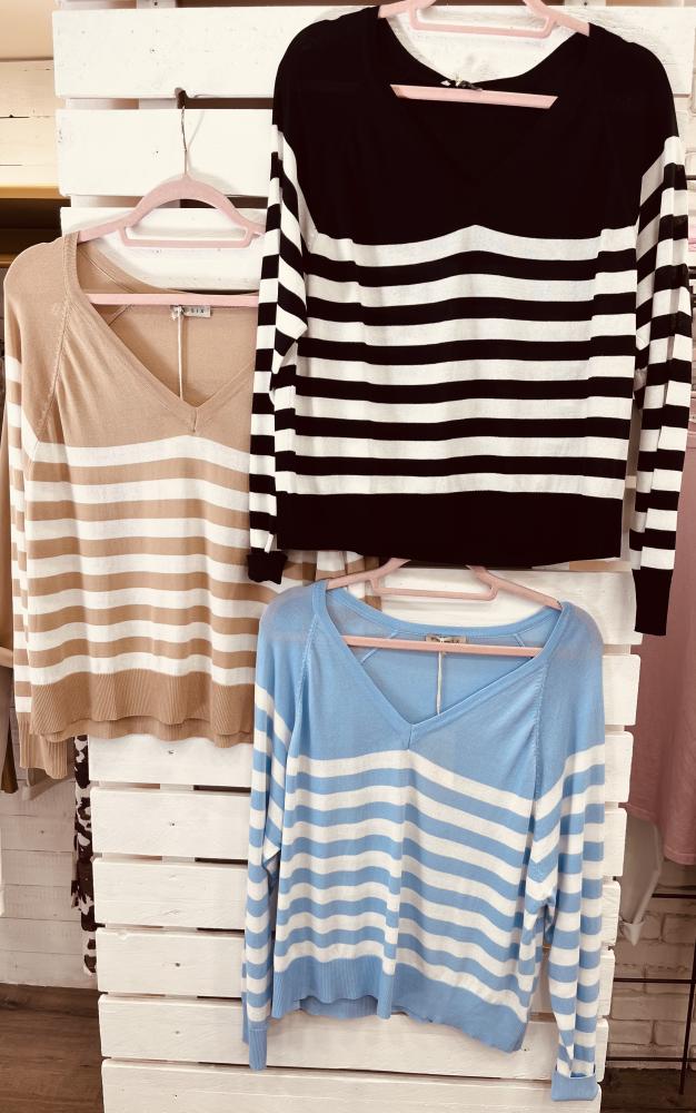 Maglia riga a V