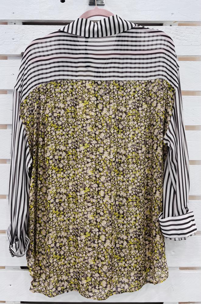 Camicia riga e fiori