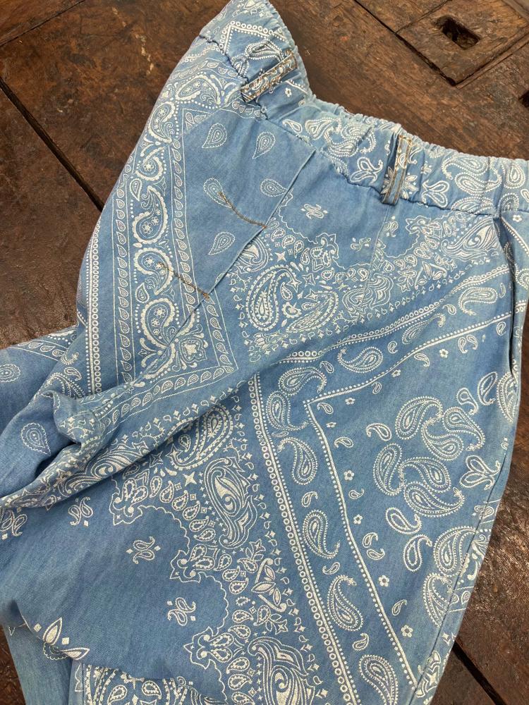 Pantalone stampa disegni 