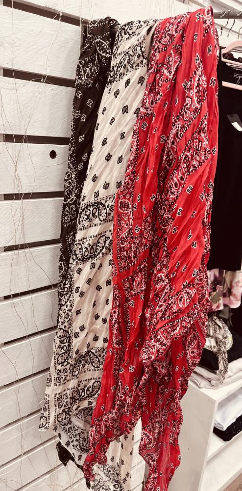 Pashmina bandana 