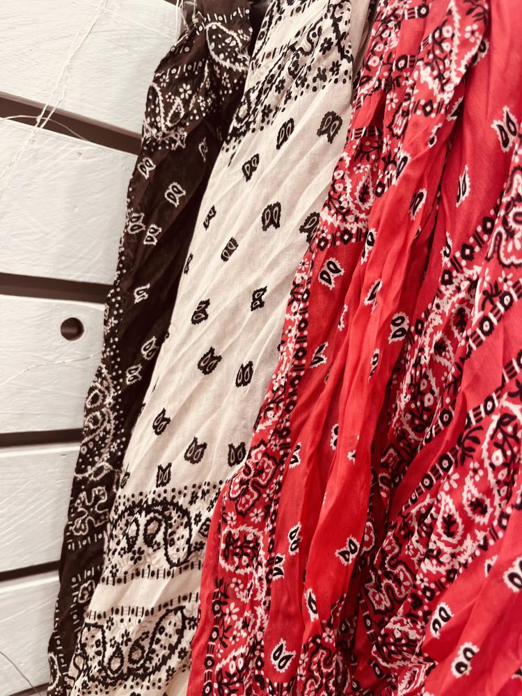 Pashmina bandana 